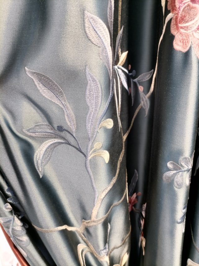 High precision embroidery thickened shading curtain finished plain color simple wind living room custom Specification drawing