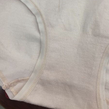 seamless modal high-waisted pleated panties are suitable for wearing in a variety of life scenes