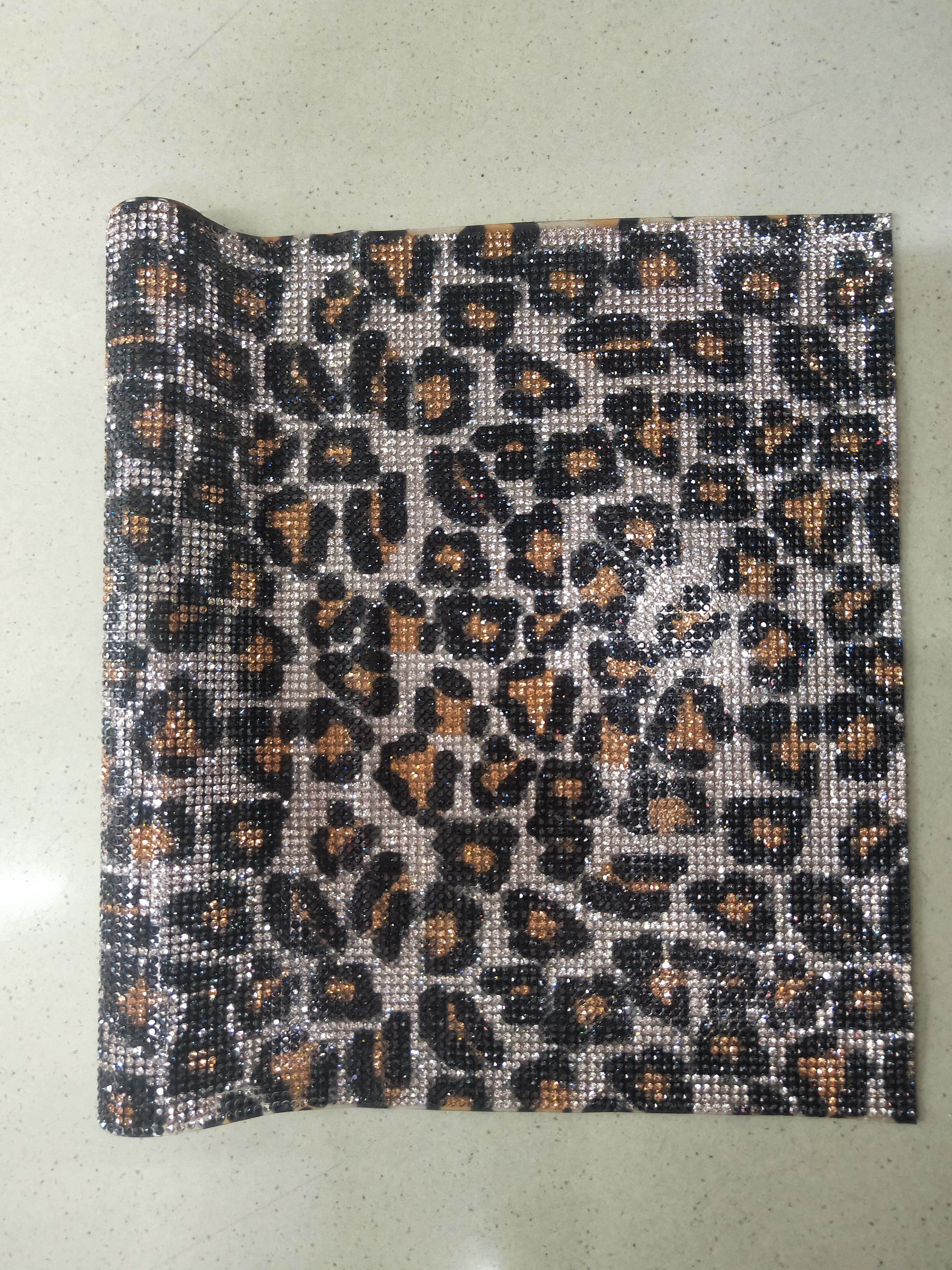 Pointy-Bottom Water Drill 24*40Cm Leopard Print Hot Melt Glue Hot Drill Glue Mesh Back Glue Stick Drill Specification drawing