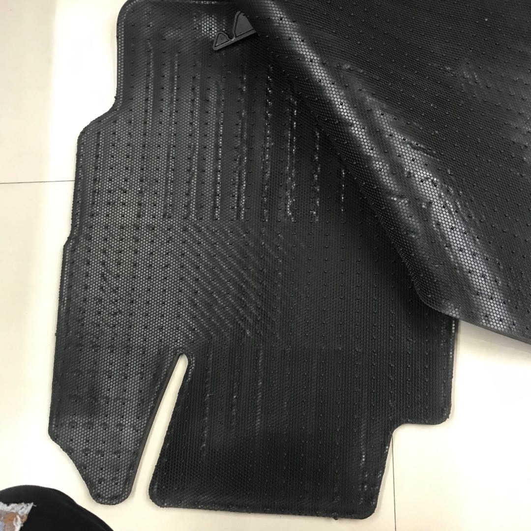 Environmentally friendly PVC plastic floor MATS for automobiles, universal waterproof transparent floor MATS for cars, plastic rubber latex floor MATS details Picture