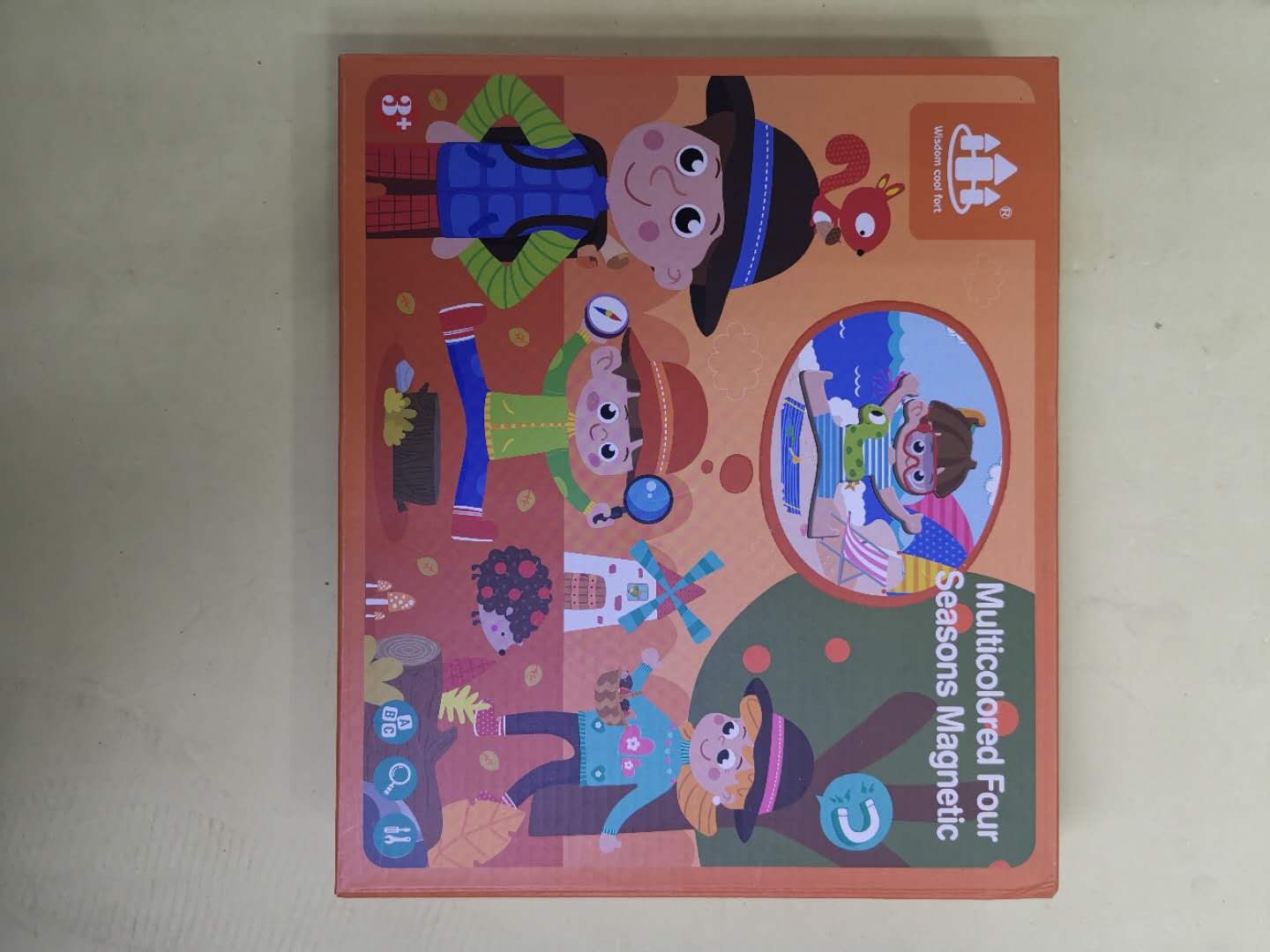 Children's magnetic jigsaw puzzle educational toys for boys, girls, and babies aged 3 to 4 to 6 develop intelligence and brainpower. Magnetic jigsaw puzzle fun throughout the four seasons