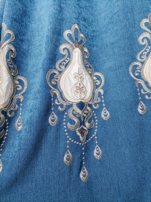Thickened solid-color cotton and linen style embroidered bedroom blackout curtain fabric, living room floor-to-ceiling window bay curtain finished product details Picture