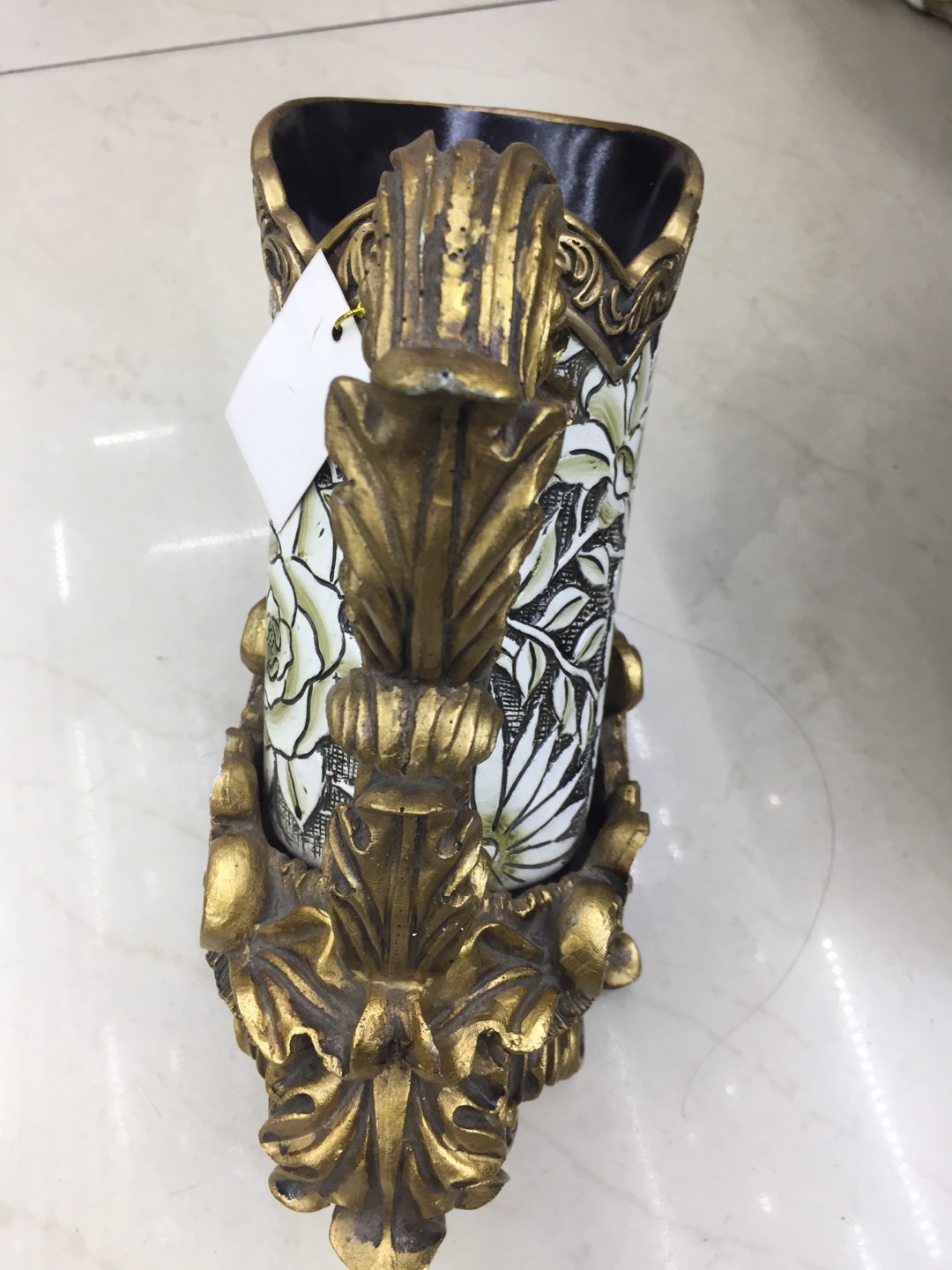 Resin wine rack handicraft ornaments factory direct sales, European and American style, custom-made according to samples Specification image