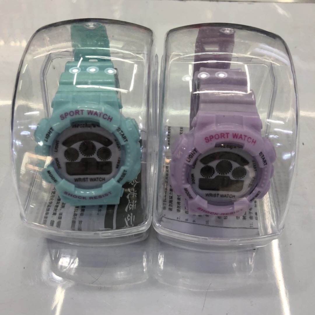 Student watches in pink blue and purple, trendy Korean style, simple and waterproof, college style, digital electronic watches for junior high school students, couple