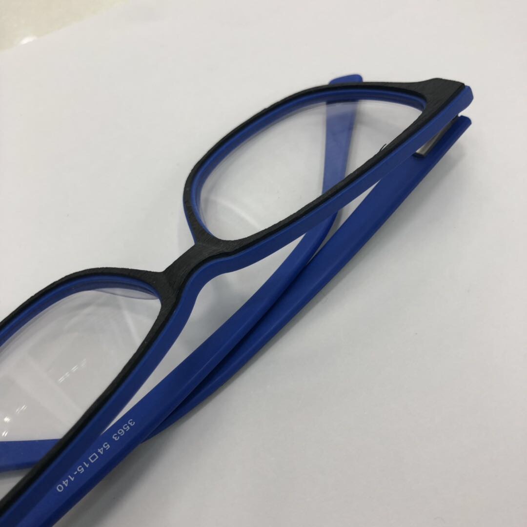 The fashionable and classic series of myopia glasses and goggles are personalized and versatile details Picture