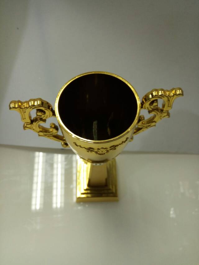 金色树脂水晶奖杯赛事奖品杯口状金属奖杯详情图3