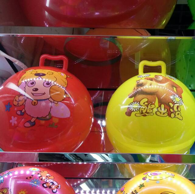 韩式多色卡通印花小手柄球细节图