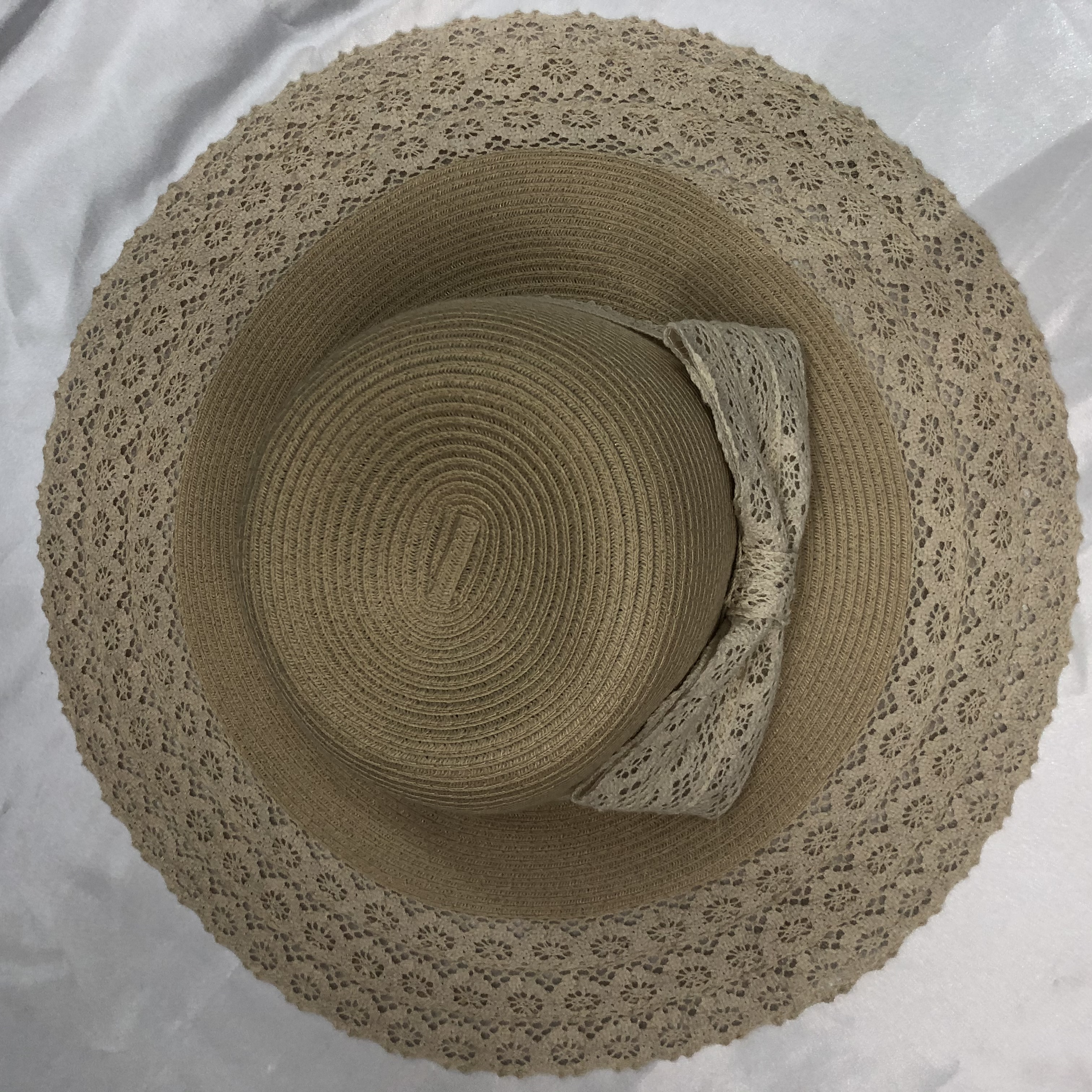 Bow Lace Straw Hat Hand-Hollowed Large Overhang Visor Artistic Fresh Outdoor Folding Sun Hat Specification drawing