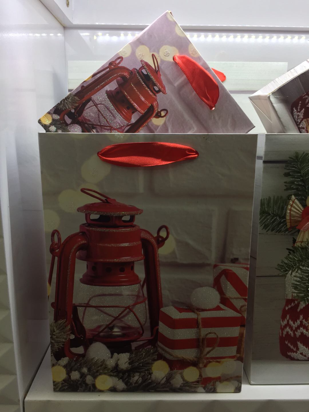 圣诞婚庆礼品袋鲜花礼盒抱抱桶五号电池盒1详情1