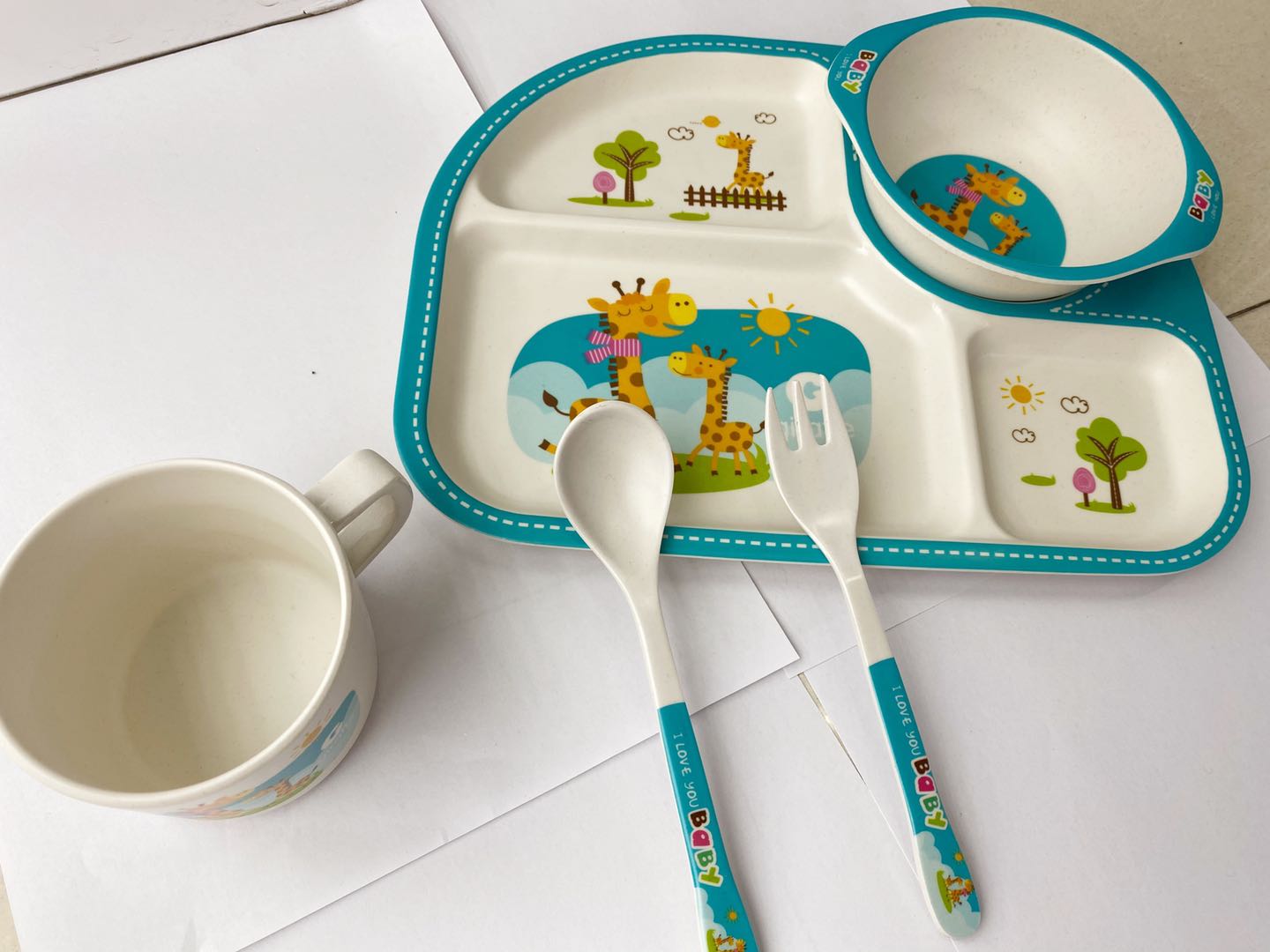 Cartoon Giraffe Children Full Set Of Family Dining Plate Divided Into Grid Plate Three Grid Plate