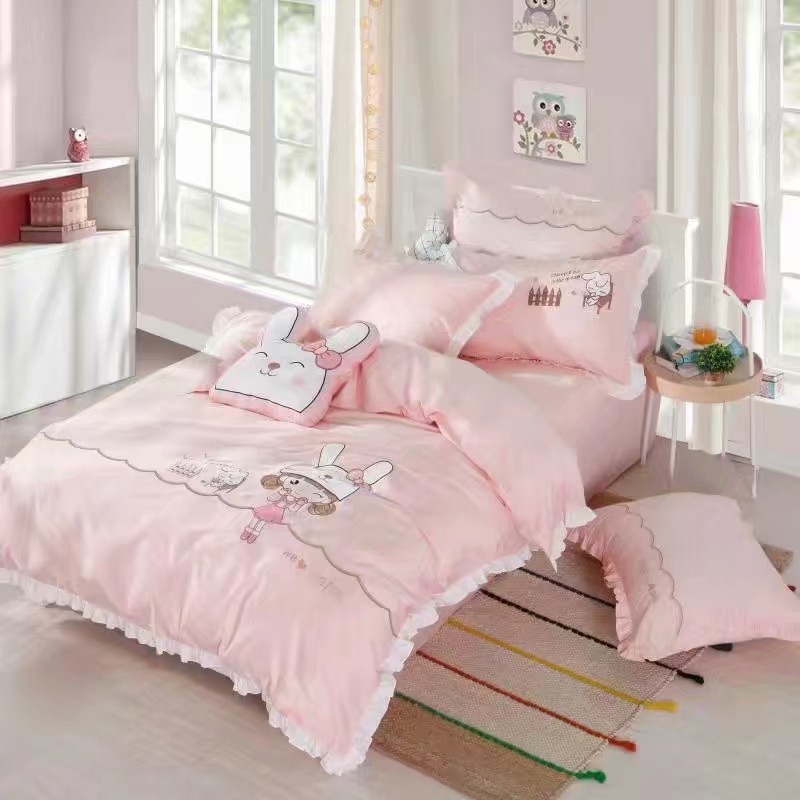 Small Fresh Cute Cartoon Four-Piece Set 2021 Factory Direct Sales Four-Piece New Explosive Kit details Picture