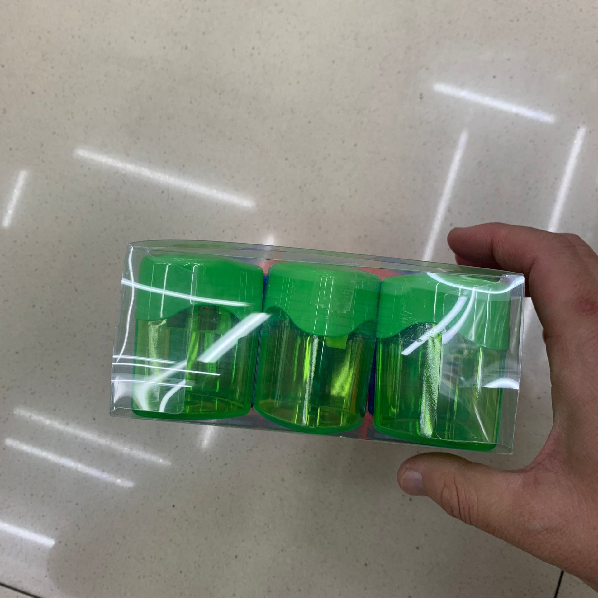 三角形卷笔刀铅笔削笔刀彩色眉笔刀塑料转笔刀削笔器4色详情图3