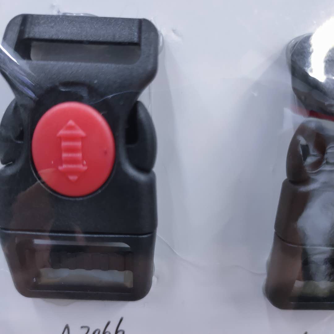 塑料锁扣产品图