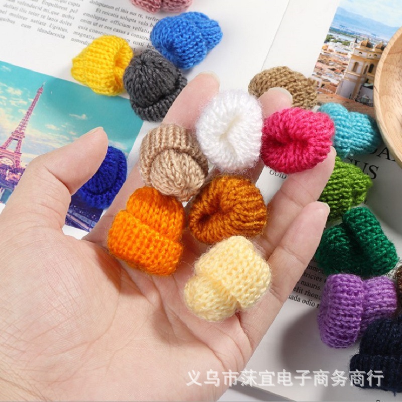 Accessories for hats and accessories thumbnail