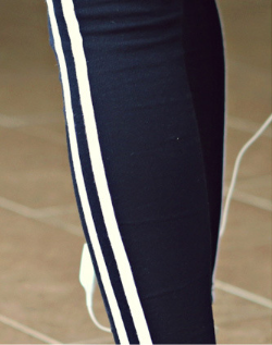 020 Winter With Wool And Thick Cotton Vertical Strip Leggings Women Wear Thread Vertical Strip High Waist Thermal Pants Specification drawing