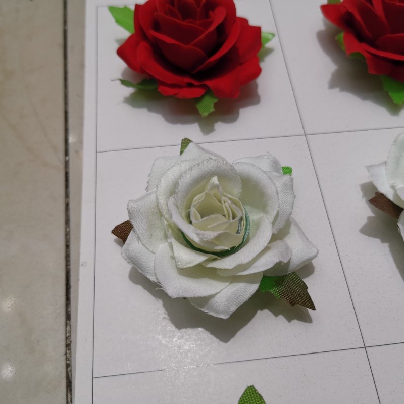 仿真玫瑰花单只可做胸针花带叶玫瑰婚礼饰品产品图