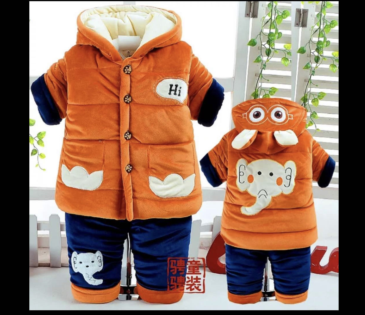 For infants and toddlers aged 0-1-2 years old, there are cotton-padded jackets and cotton-padded clothes. For boys aged 3-6-9 months, there are thick and fluffy jackets for winter details Picture