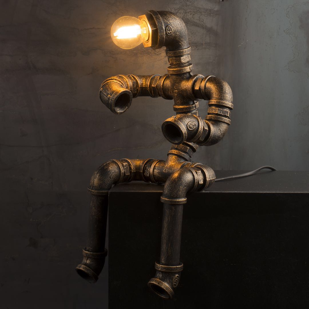Industrial-style table lamp, personalized and creative decoration, coffee shop and bar table lamp, led retro and creative robot water pipe table lamp