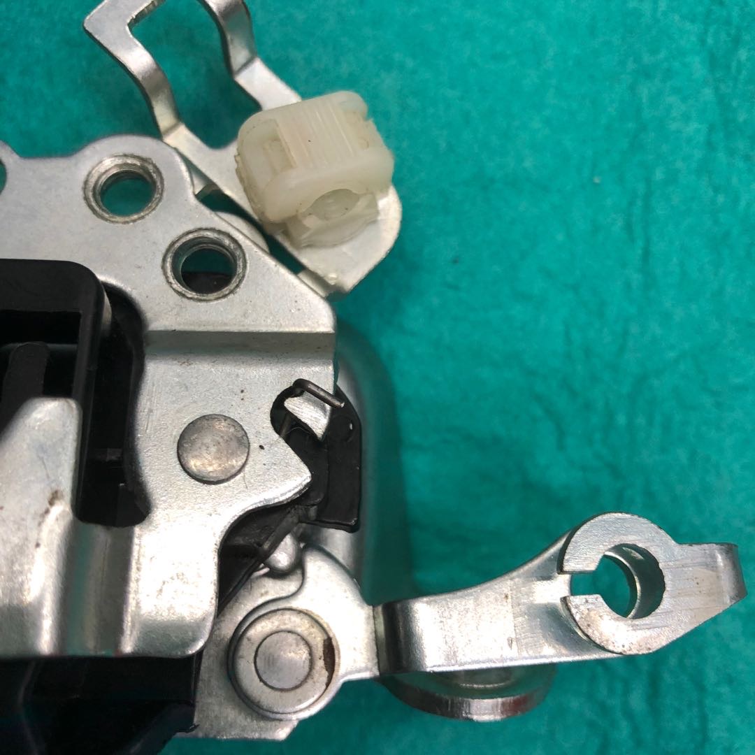 Haishi 05 Middle Door Sub-Lock Auto Parts Need To Be Customized Durable Universal 1 details Picture