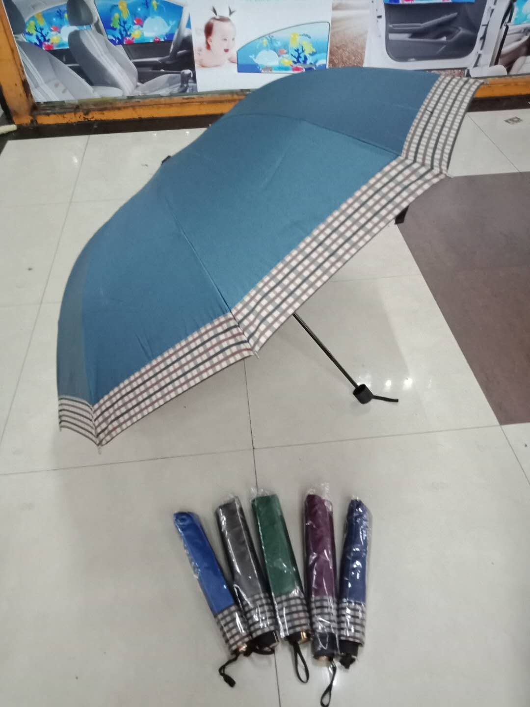 雨伞批发10k折叠晴雨伞三折伞旅游伞细节图