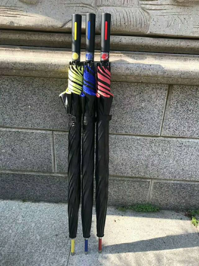 彩纤黑胶直柄自动伞