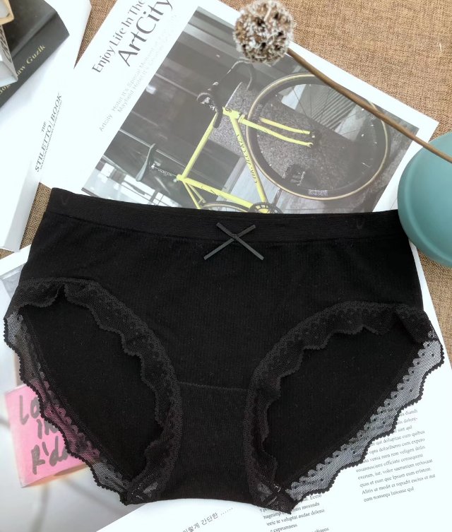 New sexy and fashionable lace lace breathable triangle pants