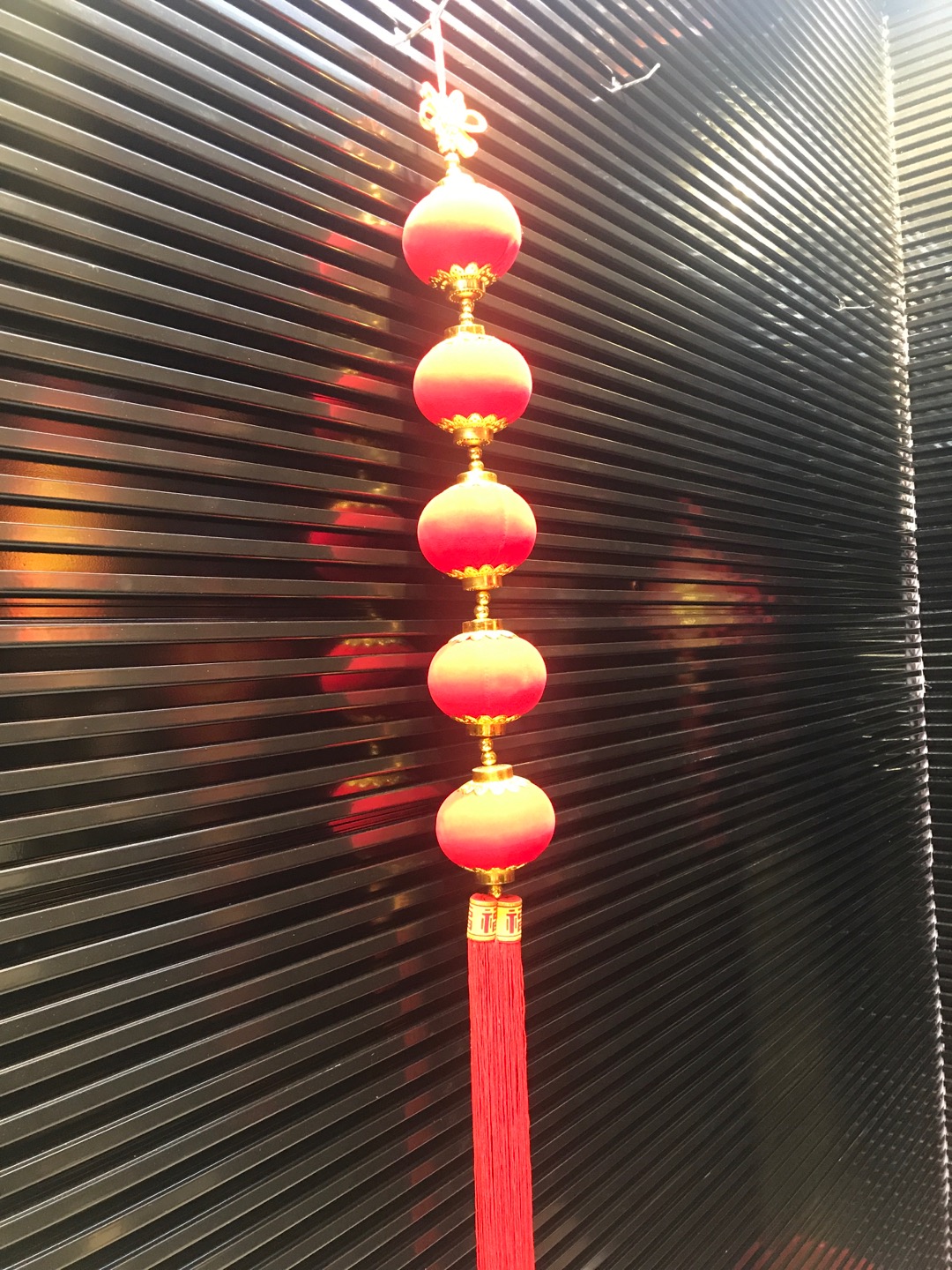 Five Head Flannelette All Red Lantern String