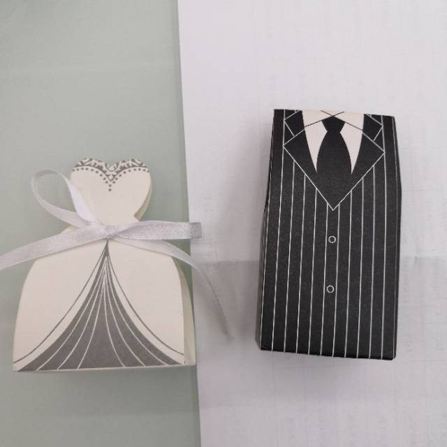 新郎新娘款喜糖礼盒现货批发来样订做糖果盒甜品包装盒