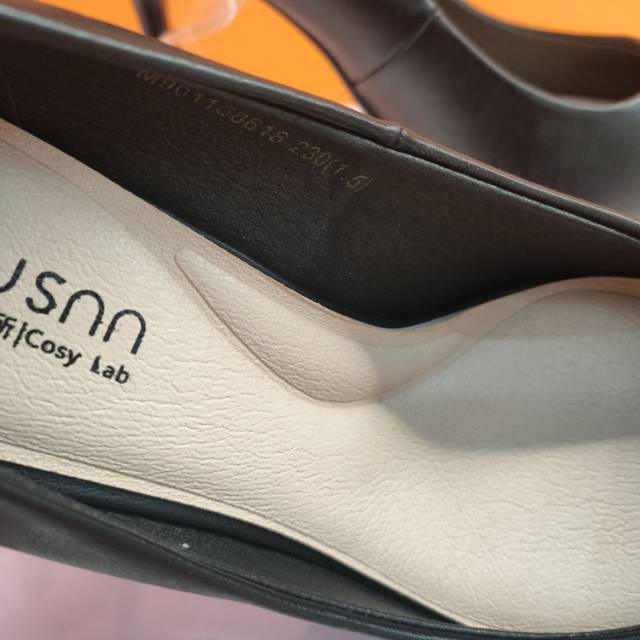 Spring and Autumn's new versatile, trendy, fresh and cute French girl high heels with slender heels and pointed tips, sexy professional single shoes Specification image