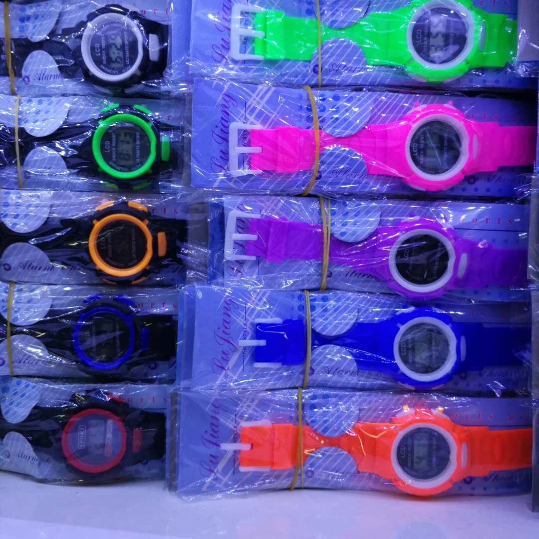 卡通彩色防水夜光小学生电子表细节图
