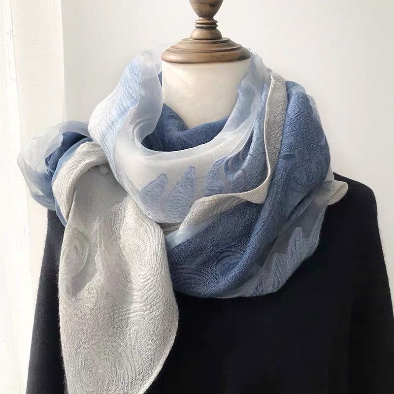 Fashionable, versatile, casual and elegant silk scarf in blue with flowers, long Korean style