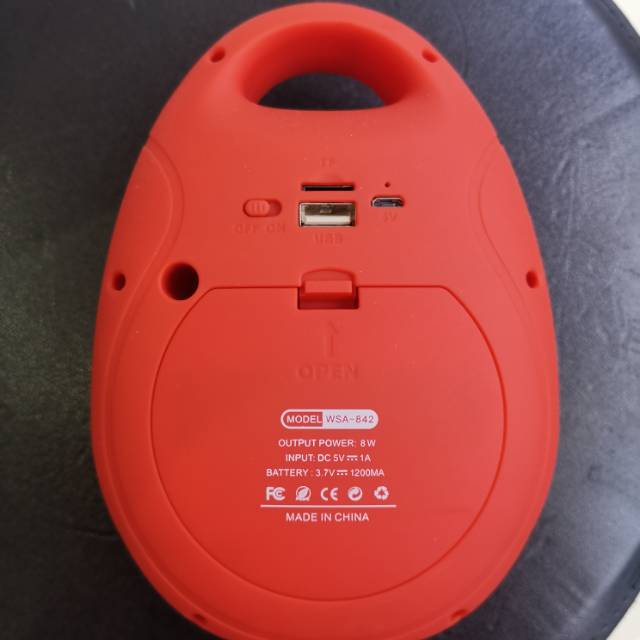 Red Oval Wireless Bluetooth Speaker Portable Bluetooth Speaker details Picture