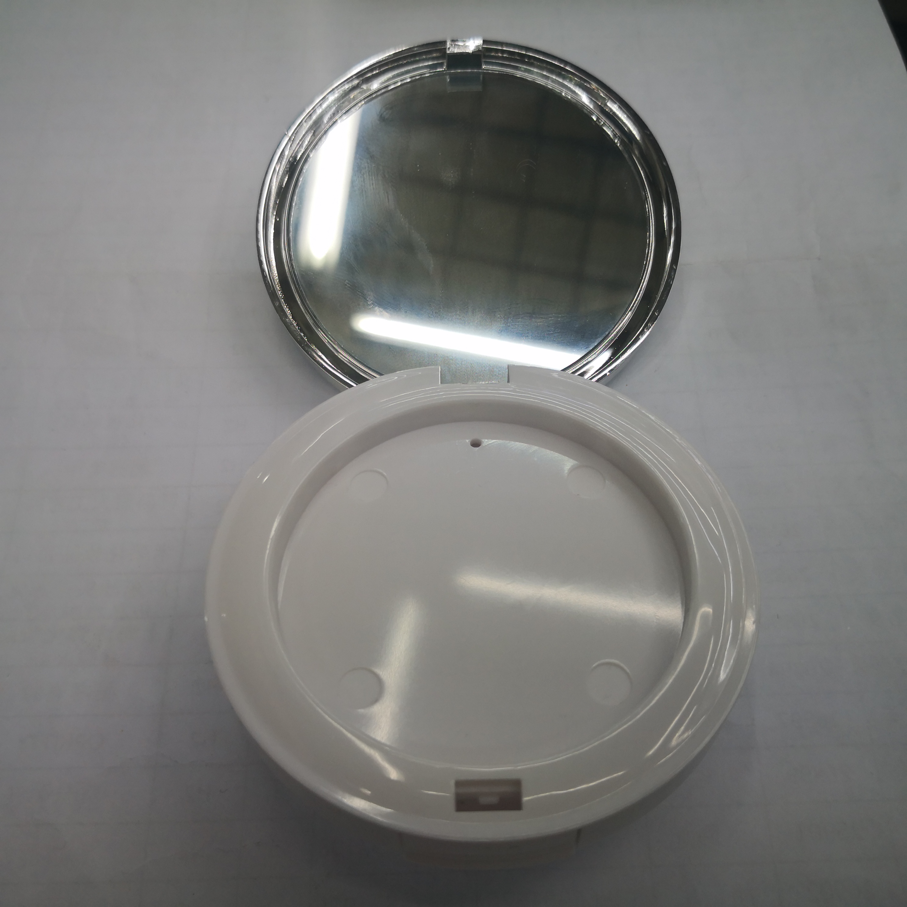 White Circular Makeup Mirror Powder Empty Box Manufacturers Direct Sales Of Cosmetic Accessories Package Materials Consumables To Sample Customization Specification drawing