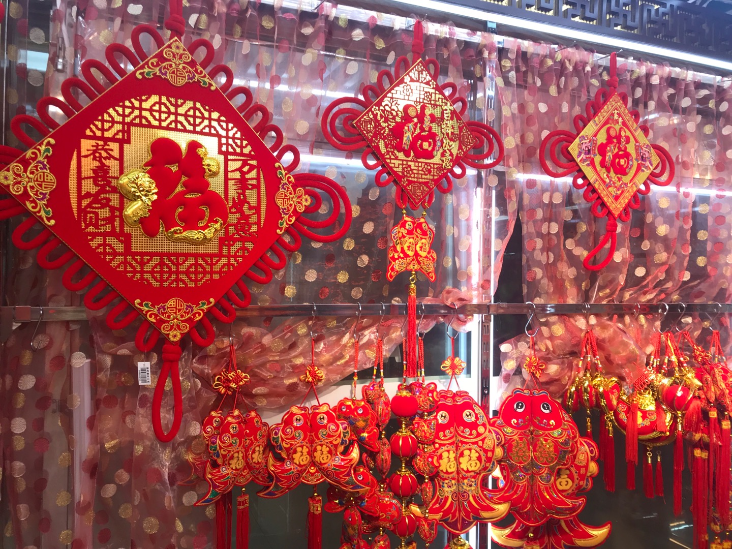 Strong festive craftsmanship describe pic - 1