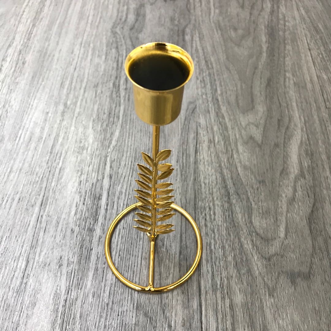北欧风格铁艺烛台金色蜡烛架欧式蜡烛台浪漫摆件烛光晚餐细节图
