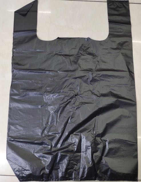 Pure black disposable handbags, extra-large shopping bags and garbage bags