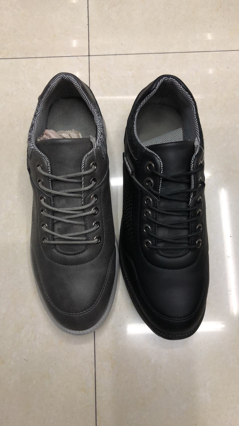 A new multi-color summer men's genuine leather casual shoe with a top layer of cowhide and a fashionable rib sole