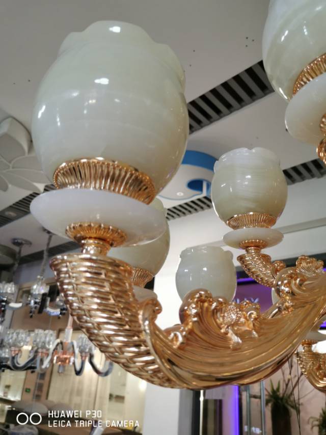 家用吊灯/吊灯/吊扇/复古吊灯/餐厅灯多头产品图