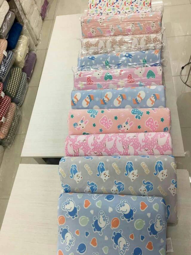 厂家直销儿童图案抗菌乳胶枕