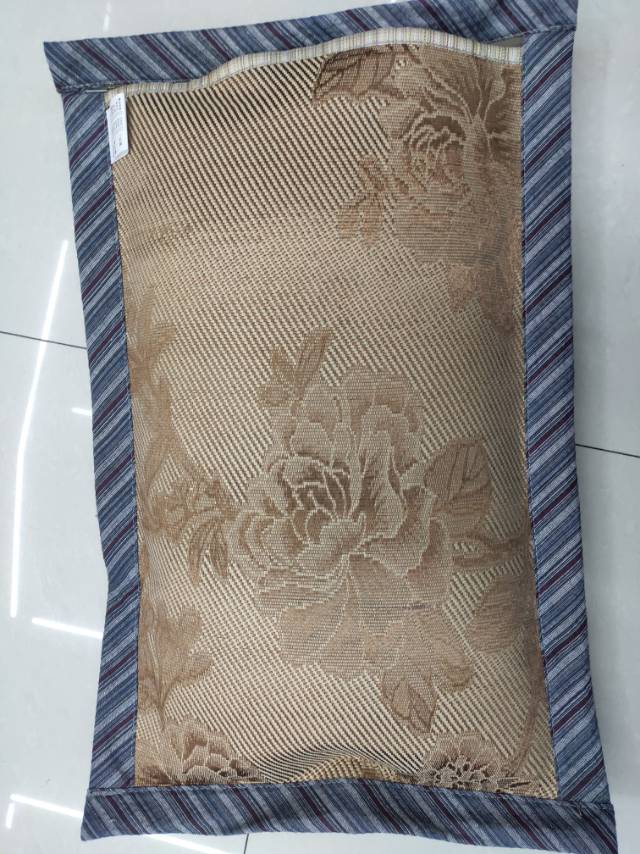 青花瓷四围花夏日枕细节图