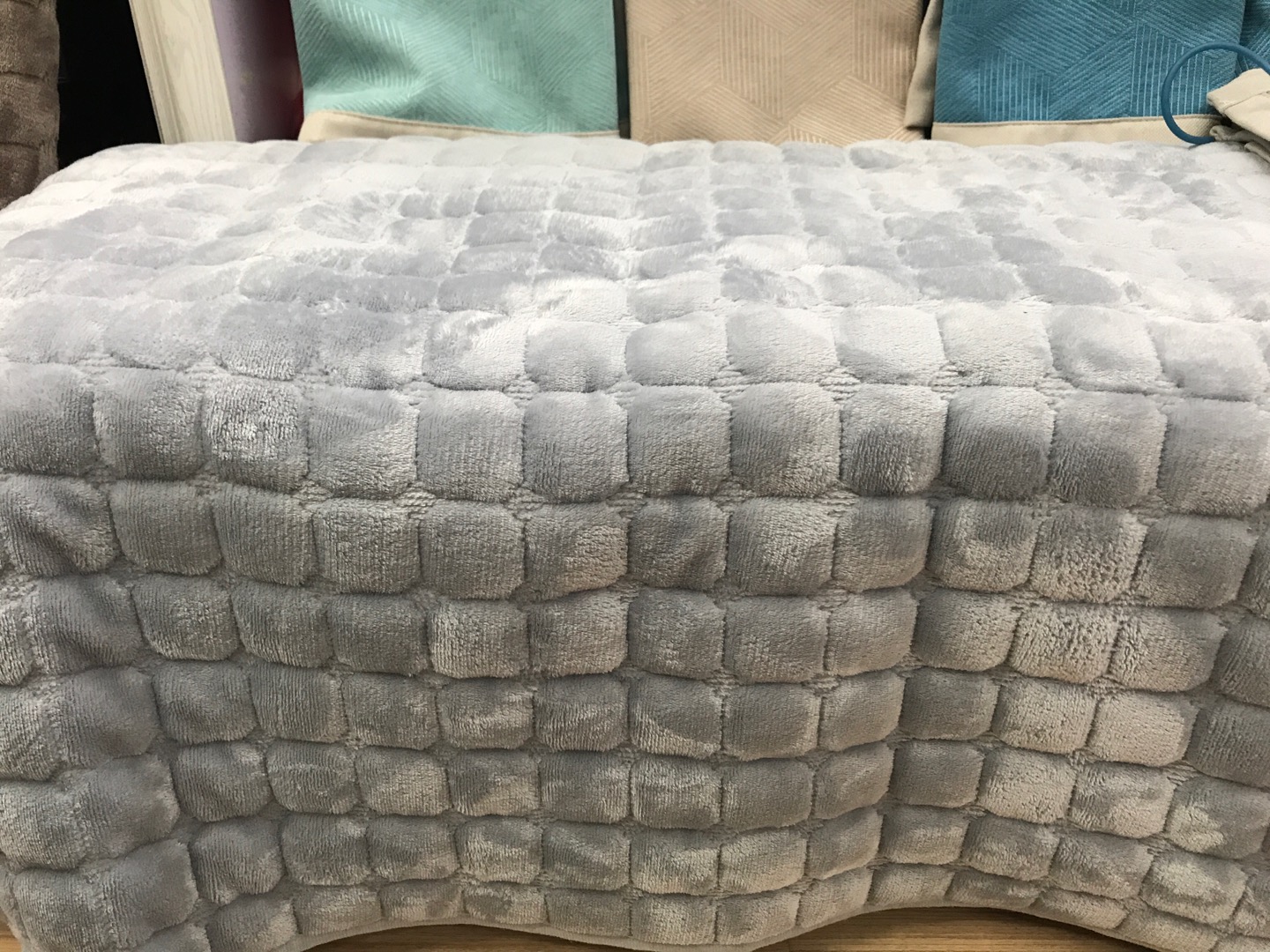 Solid Color Simple Plaid With Velvet Super Soft Winter Non-Slip Sofa Cushion Cushion details Picture