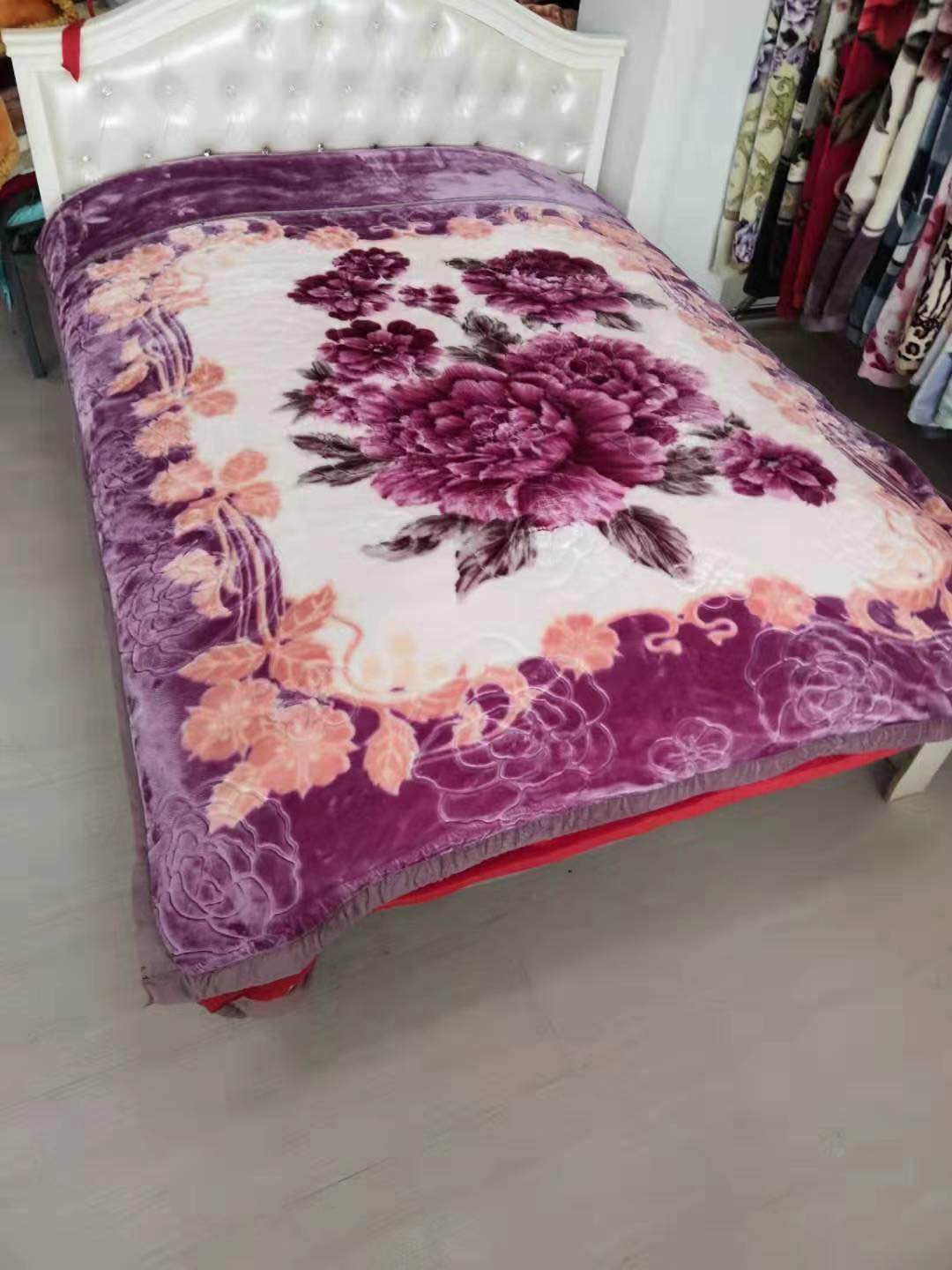 4-kilogram double-layer Raschel blanket factory direct sales, wholesale and retail details Picture