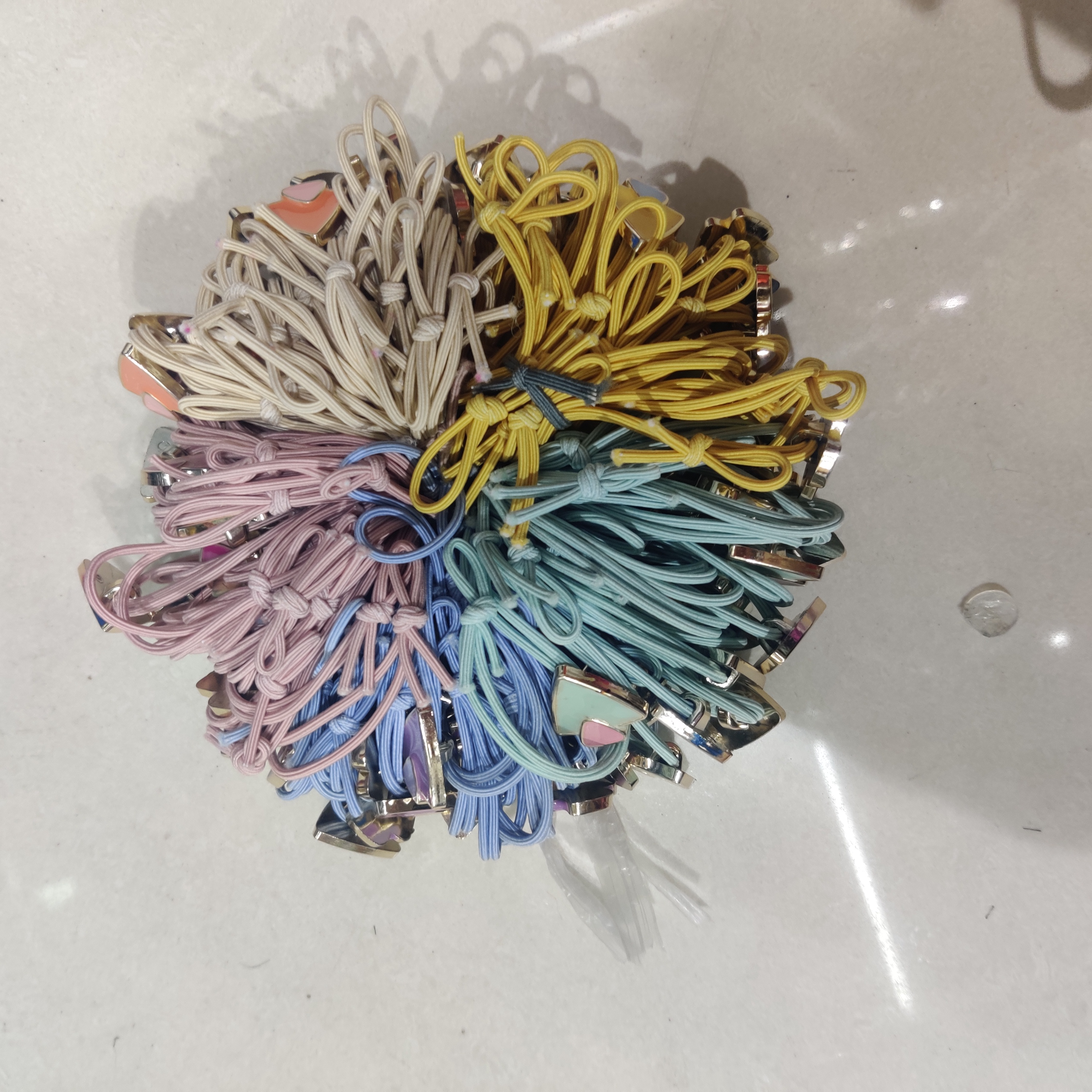 肠圈/抓夹蝴蝶结/皮筋细节图