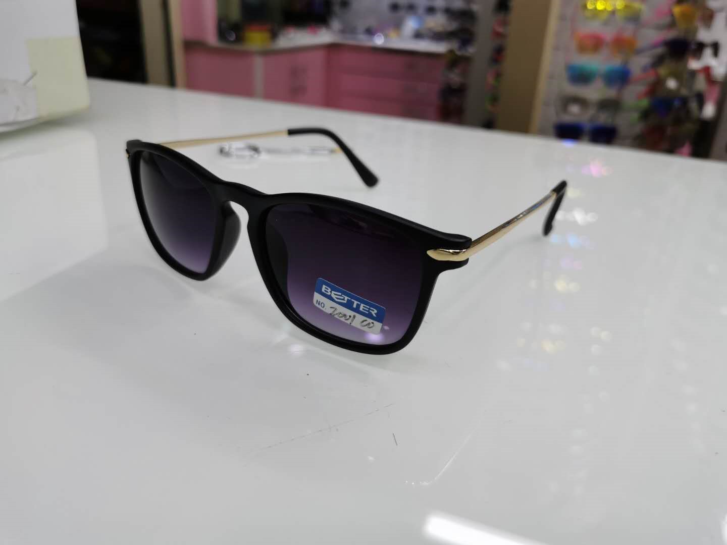 新品时尚方框太阳镜偏光镜韩版网红潮人墨镜金属女款2743产品图