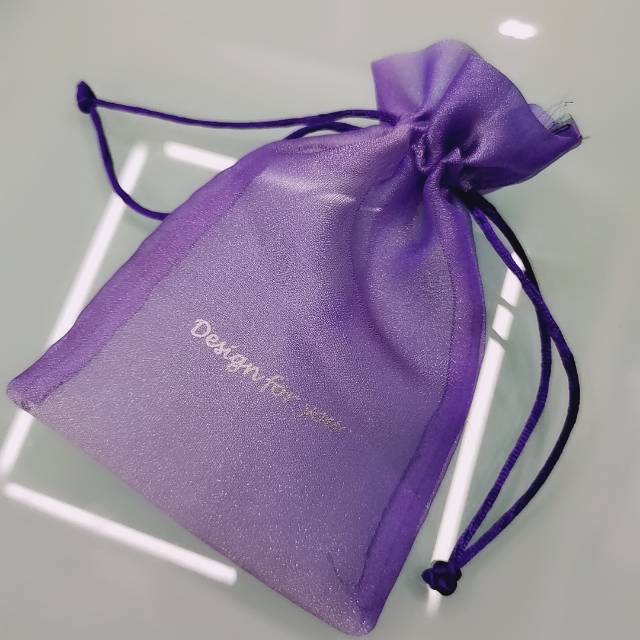 The manufacturer produces high-end gift bags, candy bags, jewelry bags, jewelry boxes, necklace boxes and earring boxes