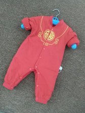 佧嘟熊婴儿夹棉秋冬薄棉大红全棉0-6个月婴儿连体爬服