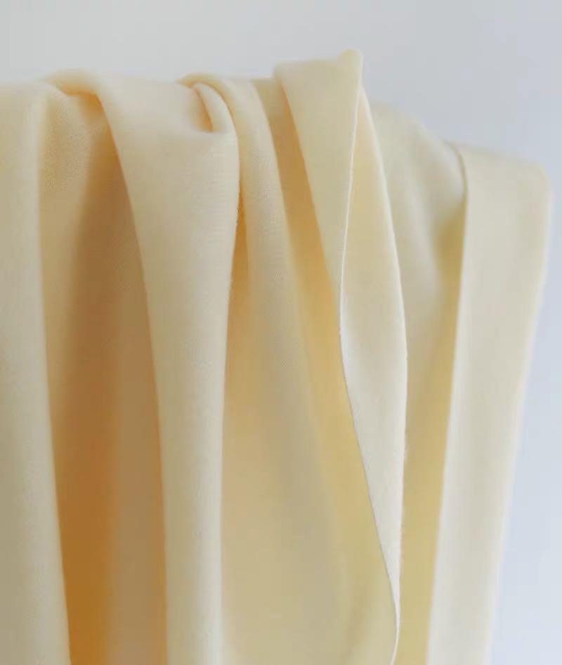 A shawl, a lady's scarf, a versatile and fashionable long scarf for both women and spring and autumn Specification image