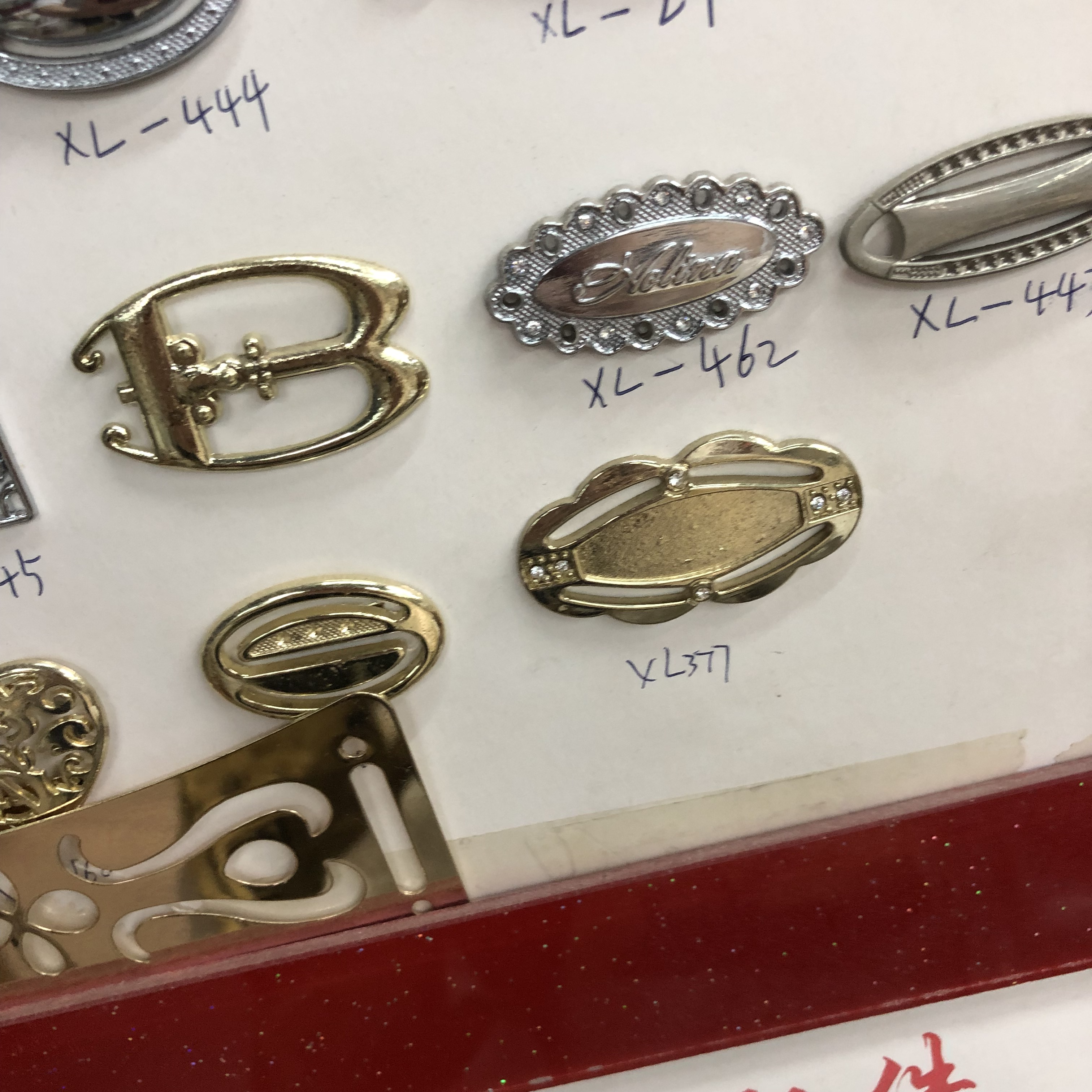 厂家直销 皮具包配件五金包扣钥匙扣勾扣 包带配件挂钩扣细节图