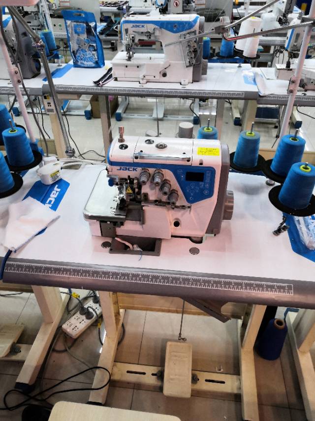 台州杰克JACK牌电脑控制自动剪线拷边机C5型，拍下不发货