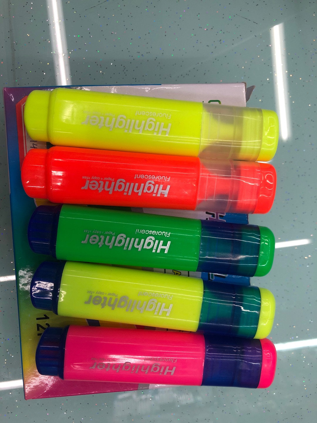 12 colored pens, 6 colored highlighters, marking students' strokes for reading thumbnail
